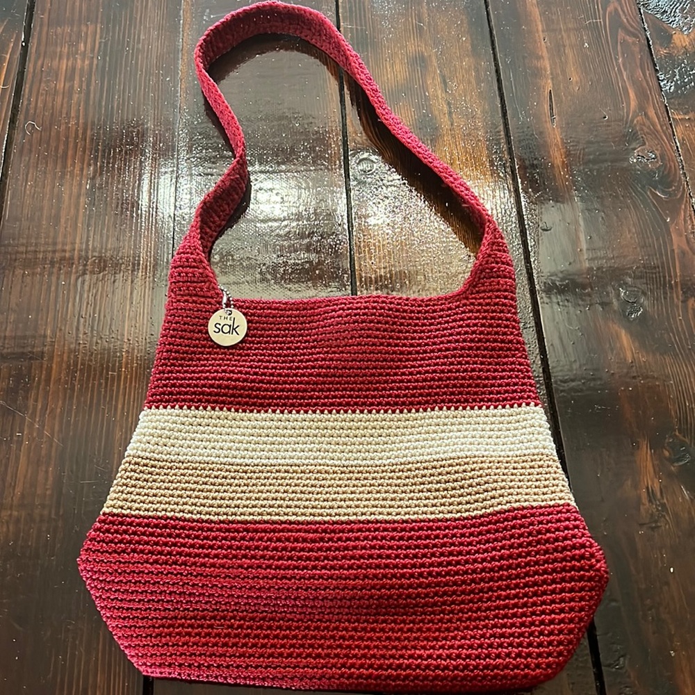 BEAUTIFUL The Sak Crochet Tri-Colored Handbag